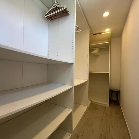 Apartment Enea *